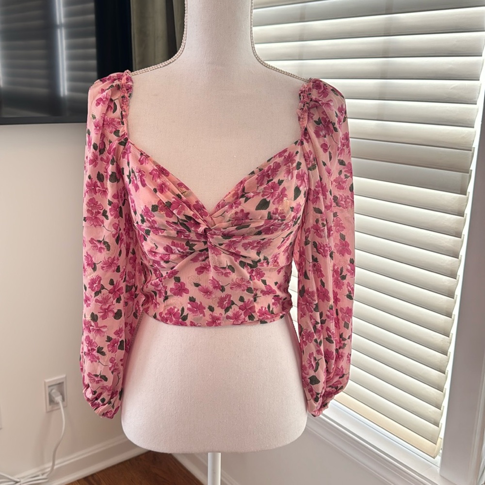 SHEIN top size small